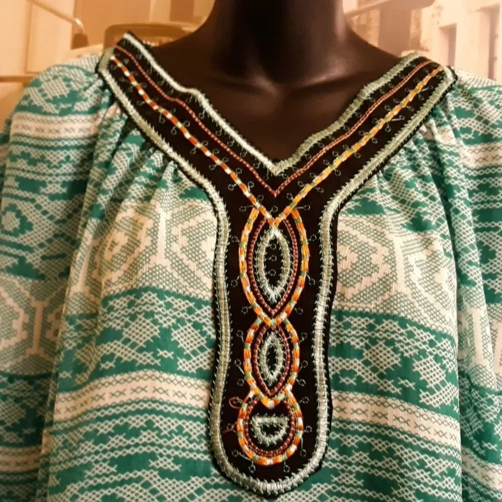 Blue rain Aztec design top - Picture 5 of 8